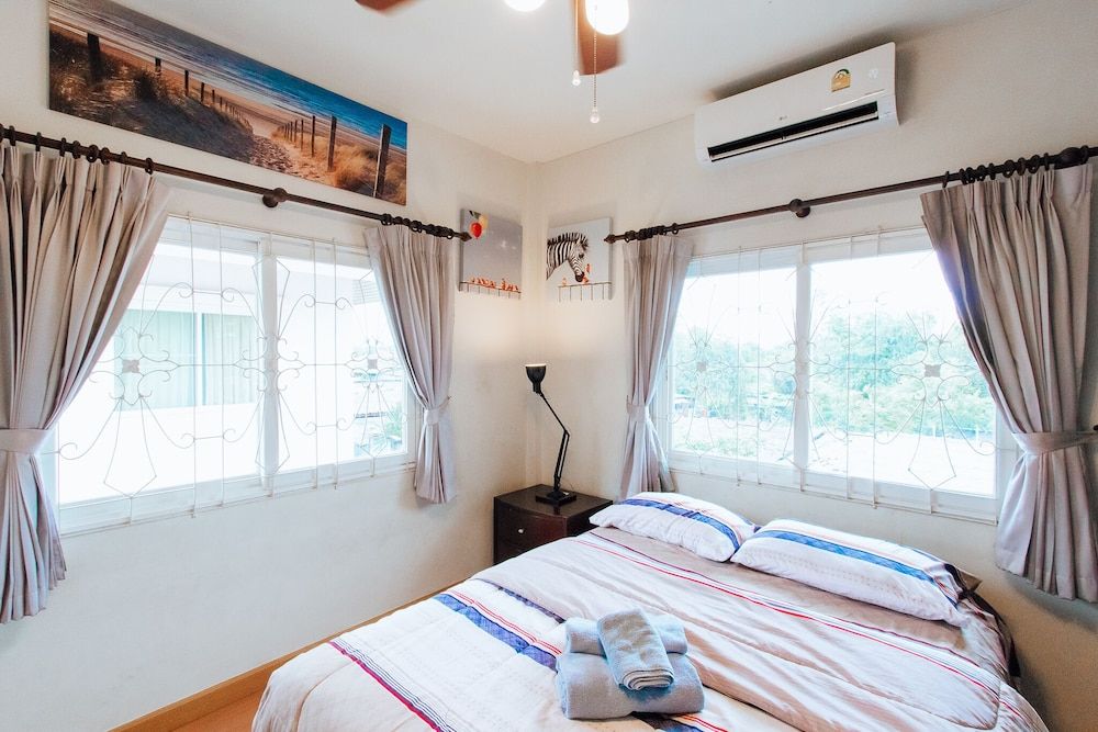 Captivating 3-bed Villa in Muang Pattaya Villa 5