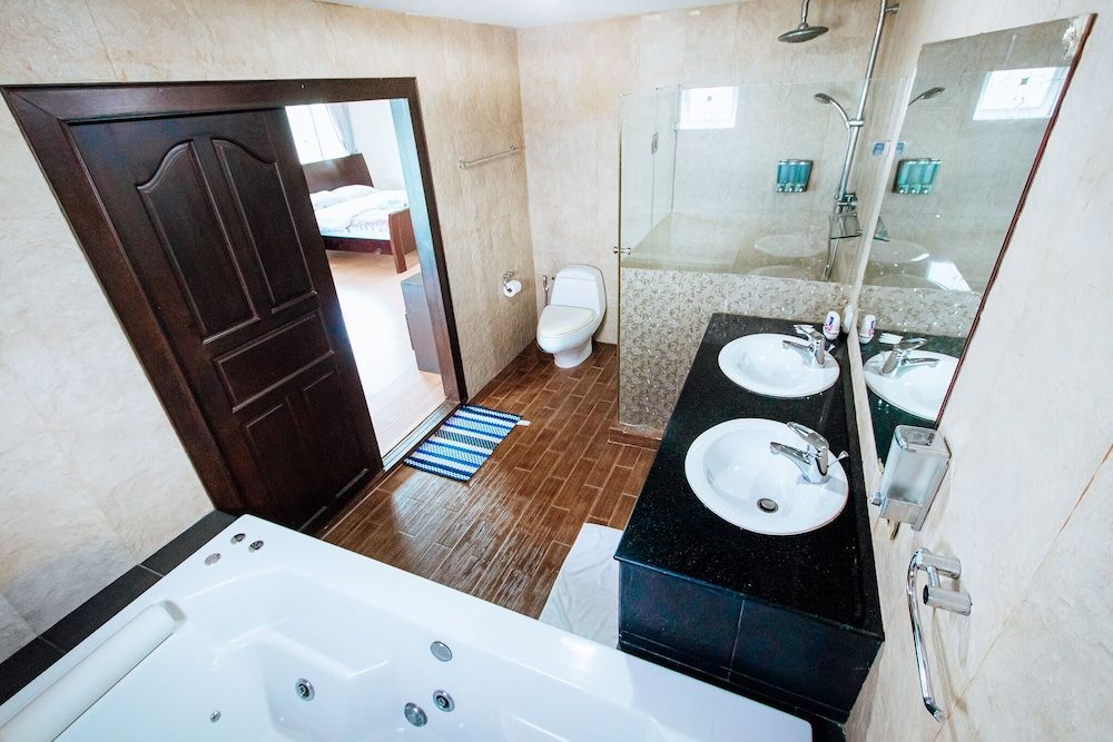 Captivating 3-bed Villa in Muang Pattaya Villa 9