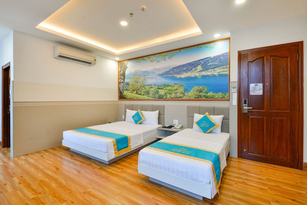 undefined Love Hotel Airport 8