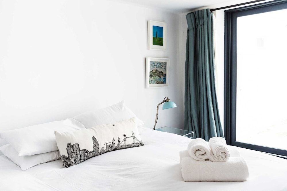 undefined The Colouring Book TLB-02 2