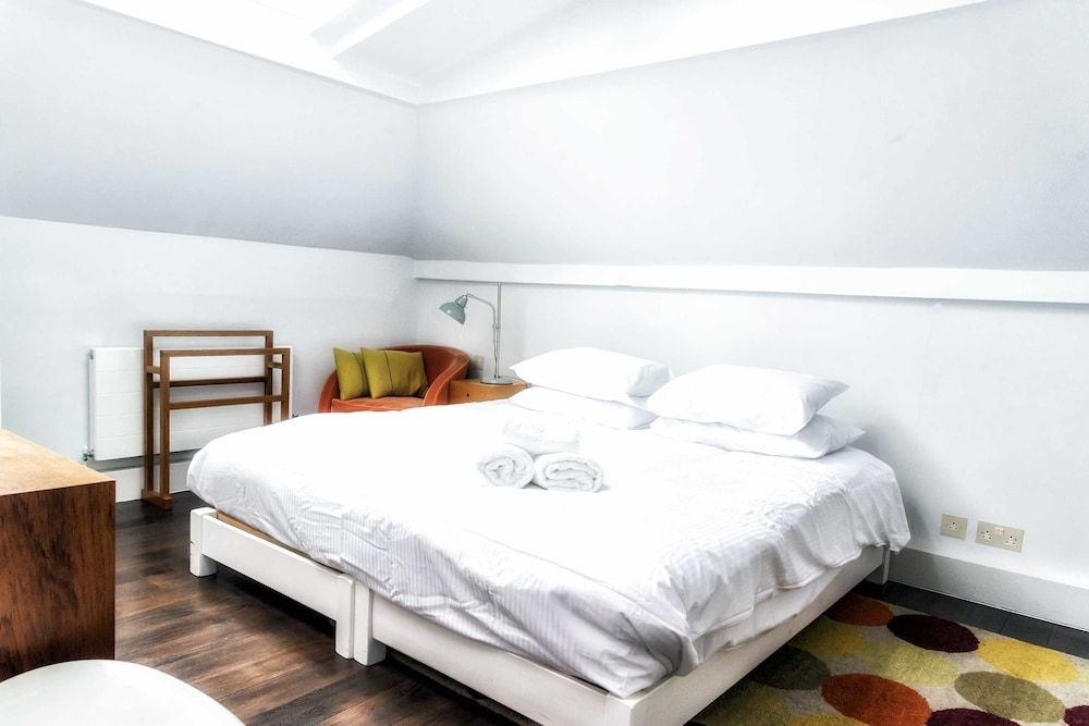 undefined The Colouring Book TLB-02 8