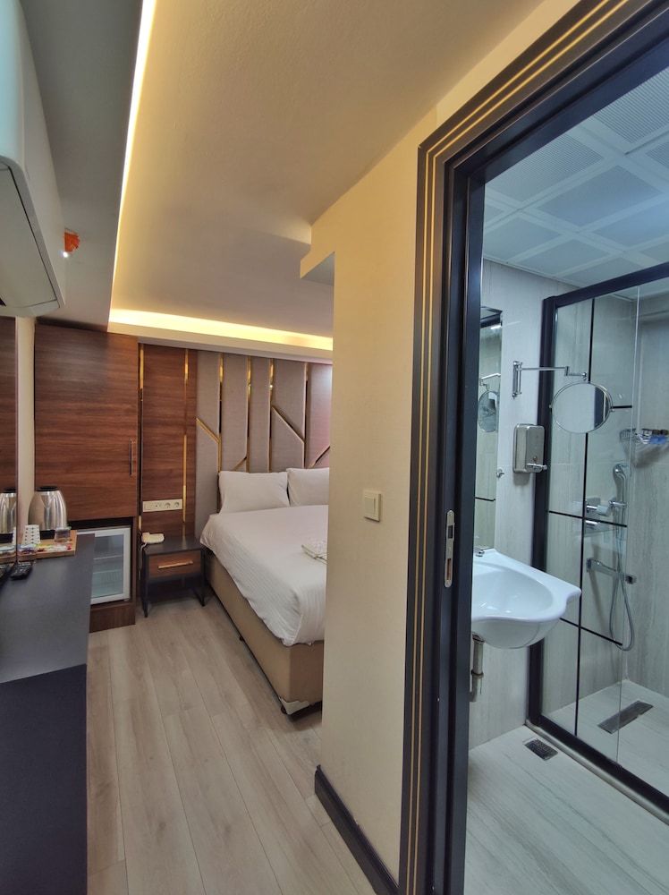 undefined The Golden Pera's Hotel & Spa 8