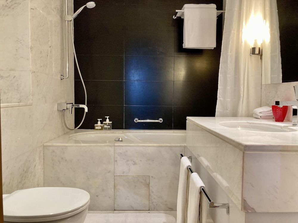 SuperHost- Classy Apt With Incredible Partial Fountain View I Address Dubai Mall