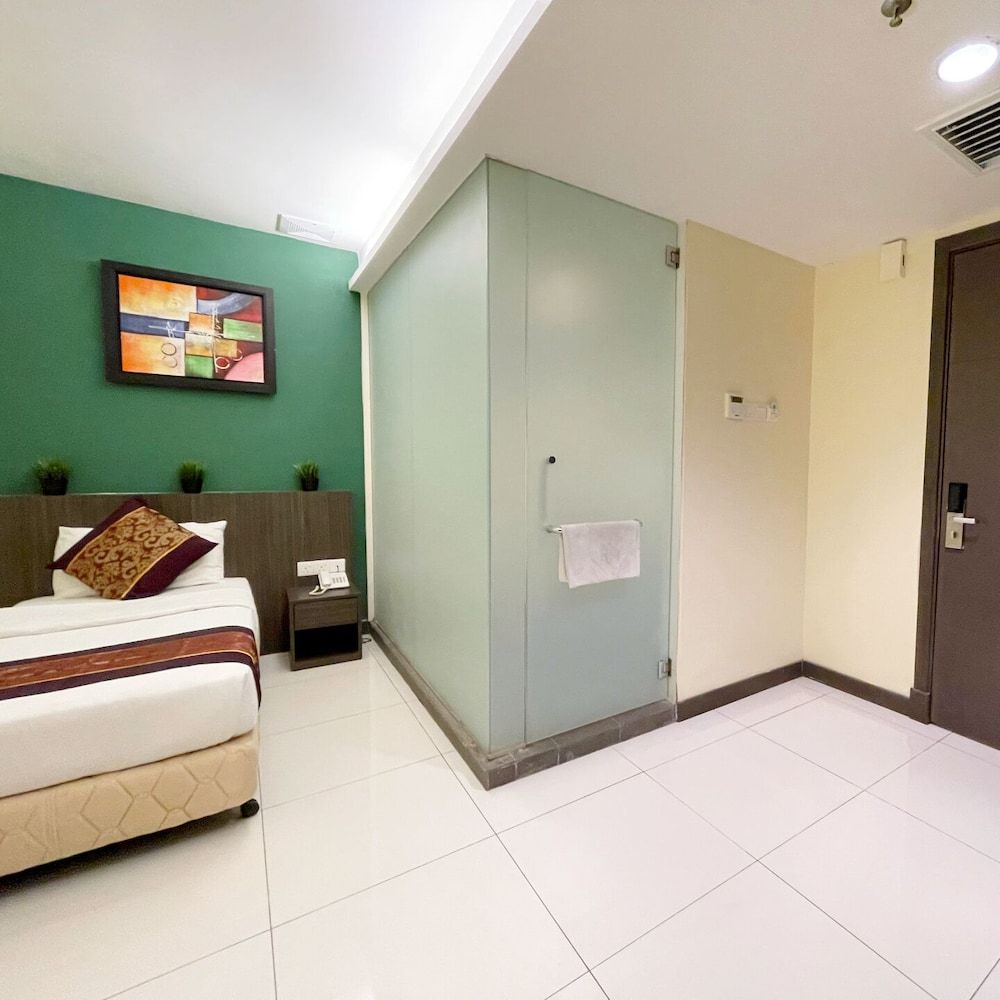 ESQ Shamelin Hotel Deluxe Single Room