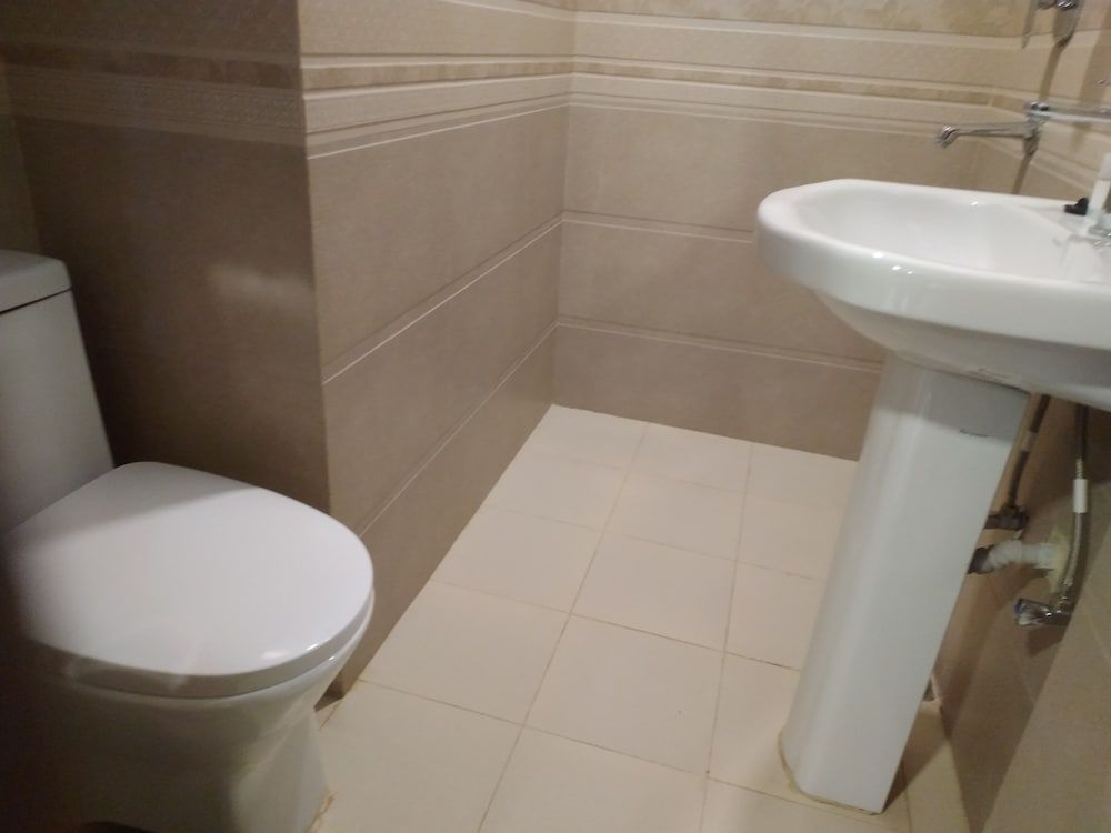 Hotel Green Plum Deluxe Double or Twin Room 12