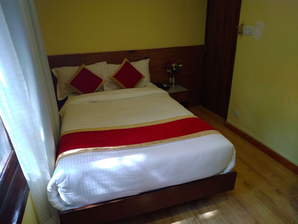 Hotel Green Plum Deluxe Double or Twin Room 9