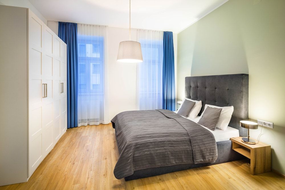 undefined Jimmy's Apartments Dandelion 3