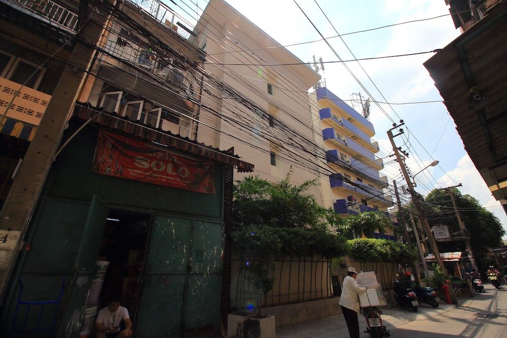 undefined OYO 439 Bed & Bus 4