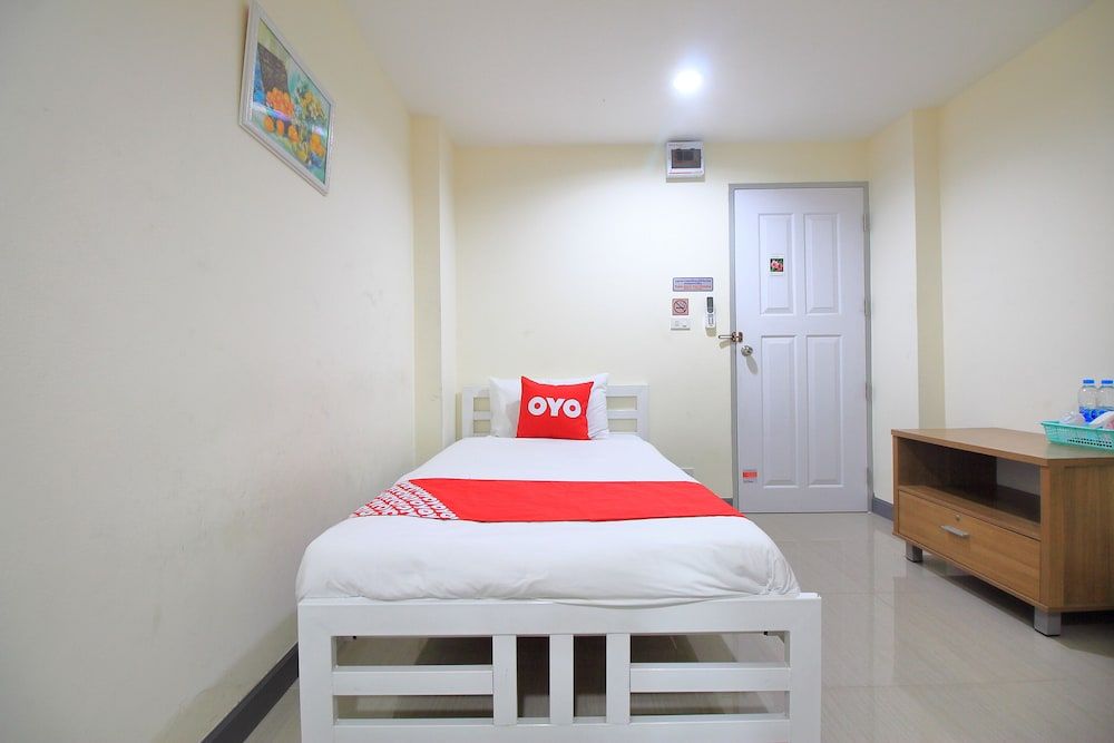 undefined OYO 439 Bed & Bus 5