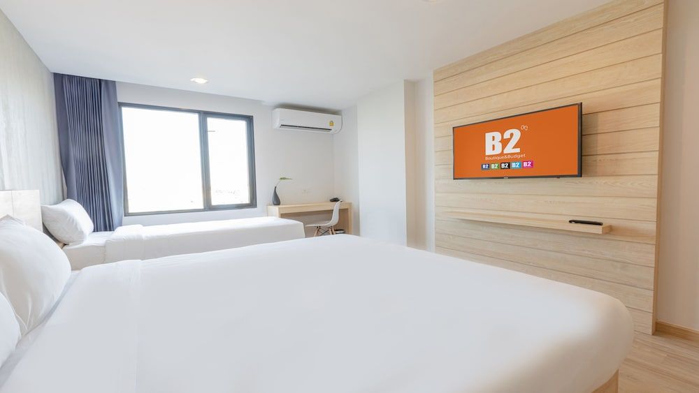 B2 Don Mueang Premier Hotel Deluxe Triple Room