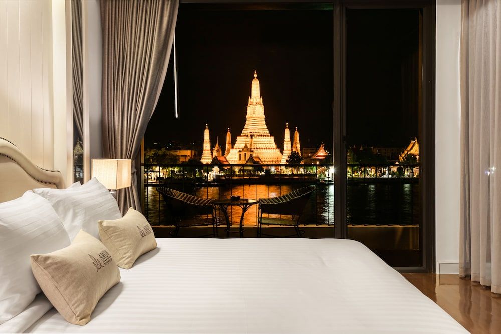 ARUN Riverside Bangkok Executive Studio Suite, River View 12