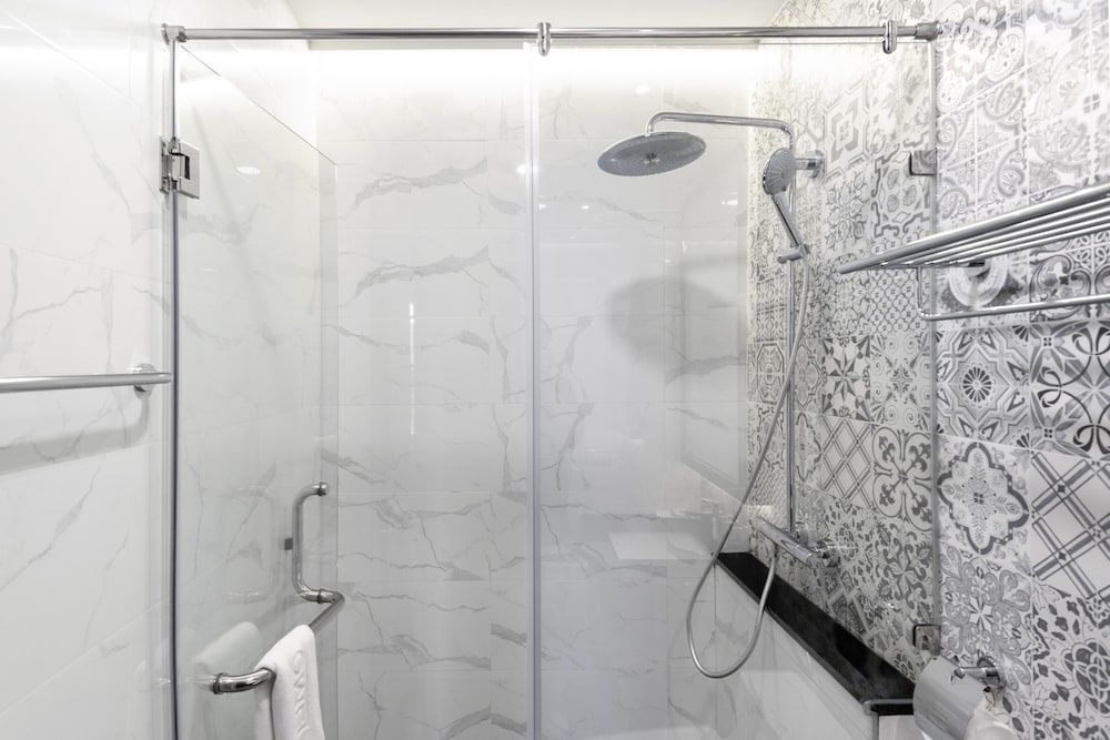 ARUN Riverside Bangkok Standard Double Room, 1 King Bed, Balcony, No View 9