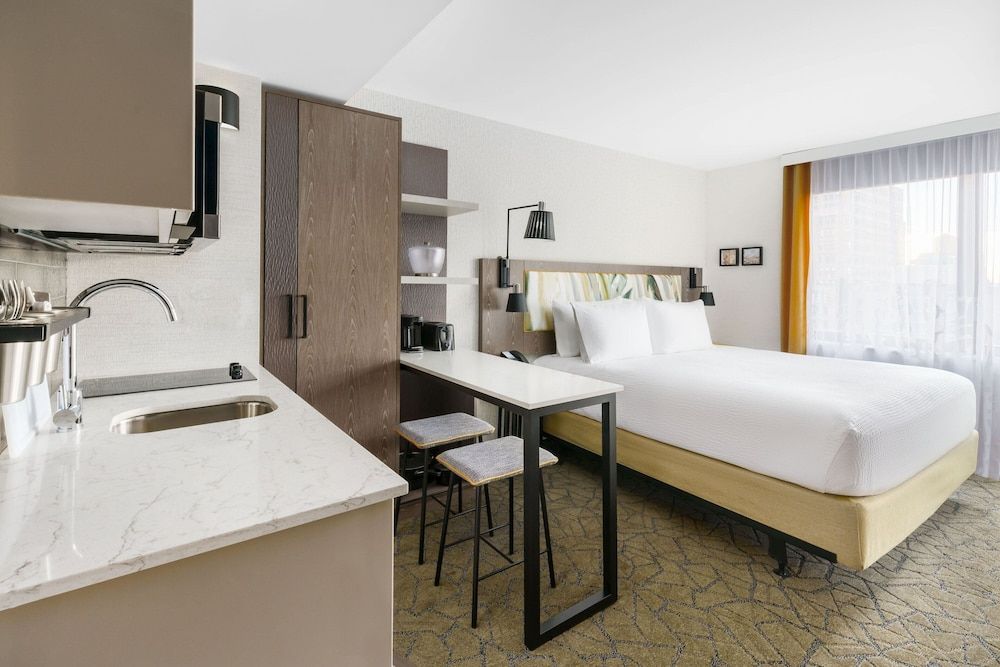 TownePlace Suites by Marriott New York Manhattan/Chelsea Studio, 1 King Bed, Kitchenette 6