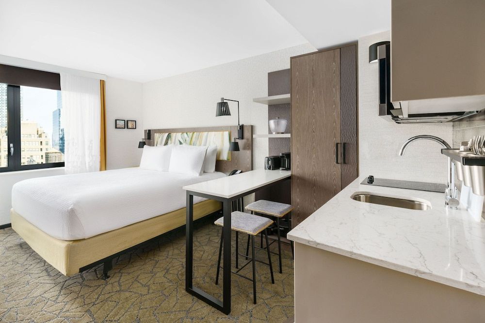 undefined TownePlace Suites by Marriott New York Manhattan/Chelsea 8