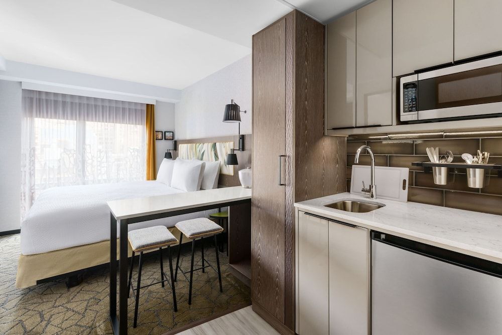 undefined TownePlace Suites by Marriott New York Manhattan/Chelsea 9