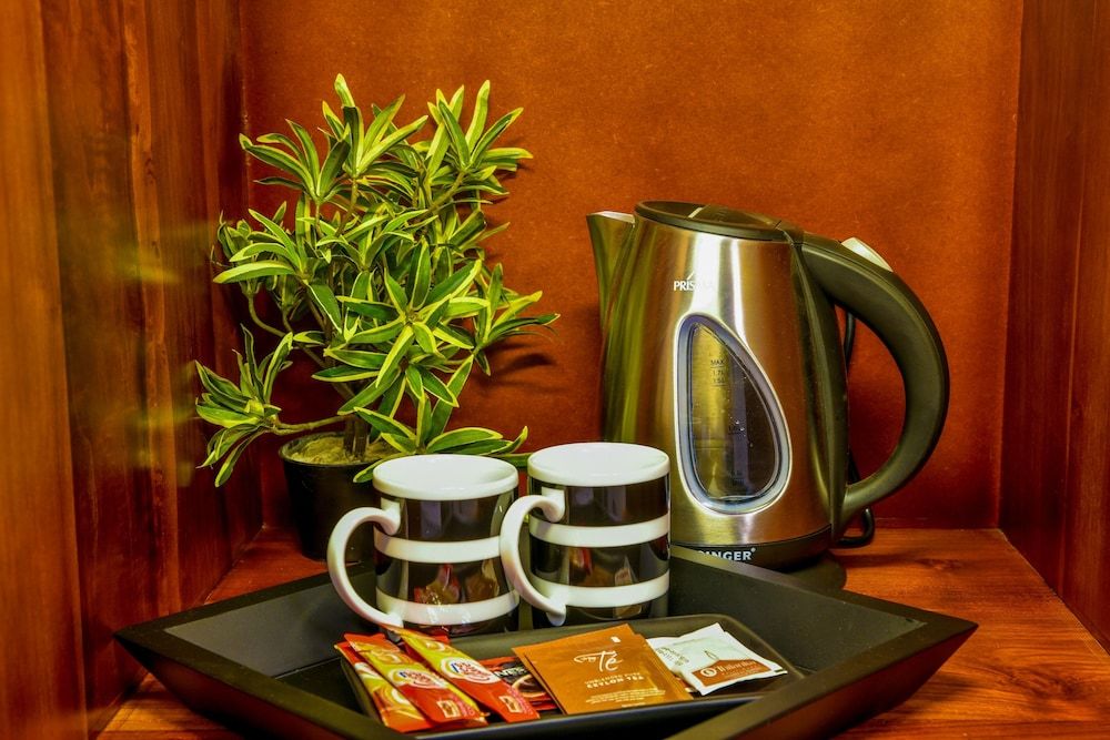 undefined The Rosmead 3