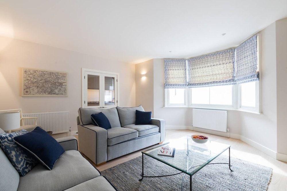 Beautiful Brook Green 2 bed Flat, Close to Tube Apartment (2 Bedrooms) 16