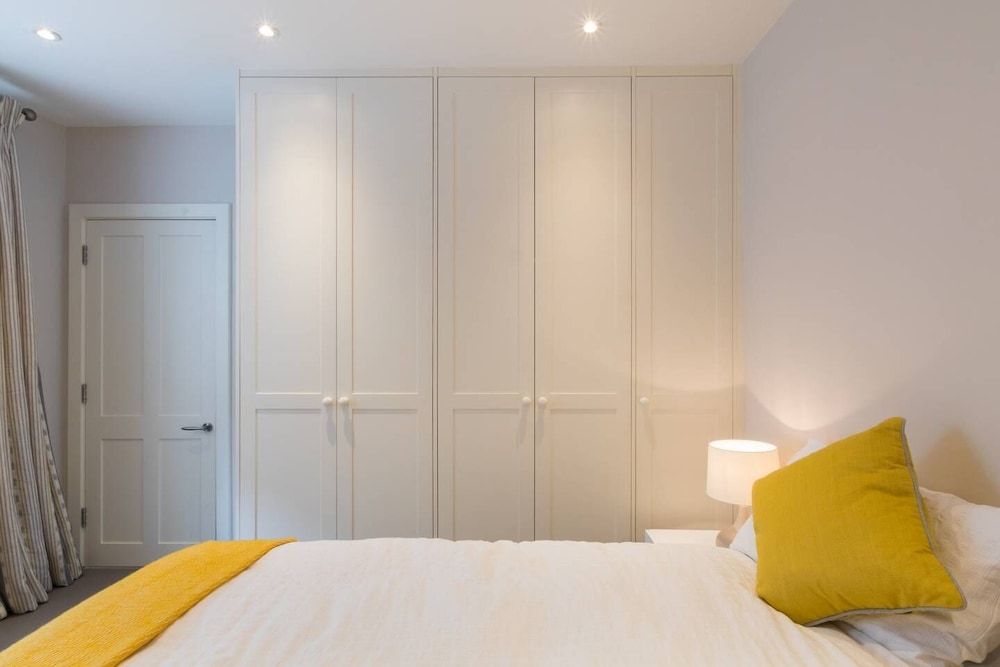 undefined Beautiful Brook Green 2 bed Flat, Close to Tube 9