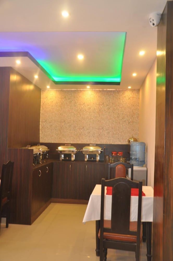 undefined Thamel Home 6