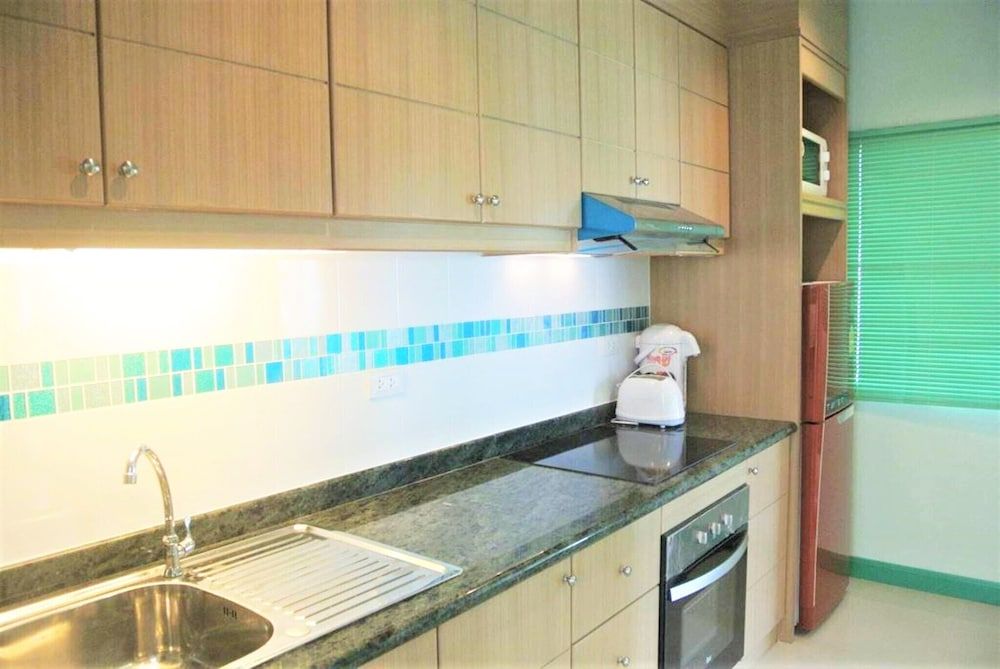 undefined Corner 1 Bedroom Condo 8