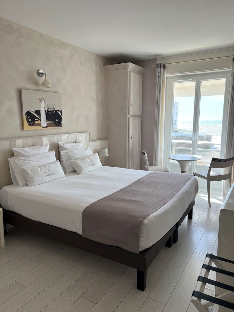 The Originals Boutique, Hôtel Miramar Superior Double Room, Sea facing 2