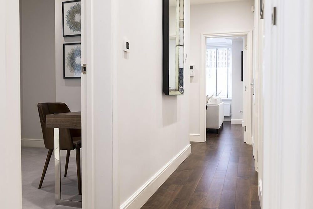 undefined Luxury Three Bedroom - Flat 122 Lower Ground Floor 9