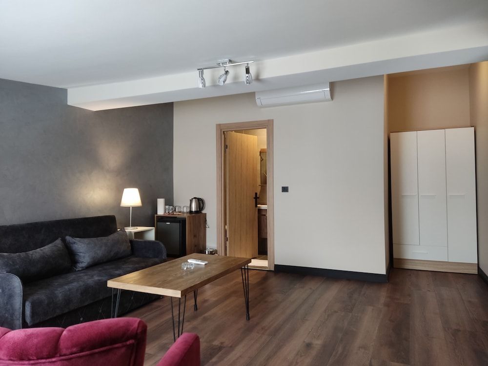 undefined Bakirkoy Best Suit 4