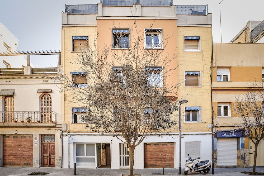 undefined Laramond Barcelona Rooms 5