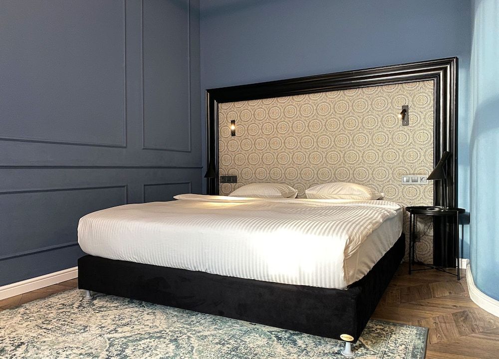 undefined Hotel Rumor 2