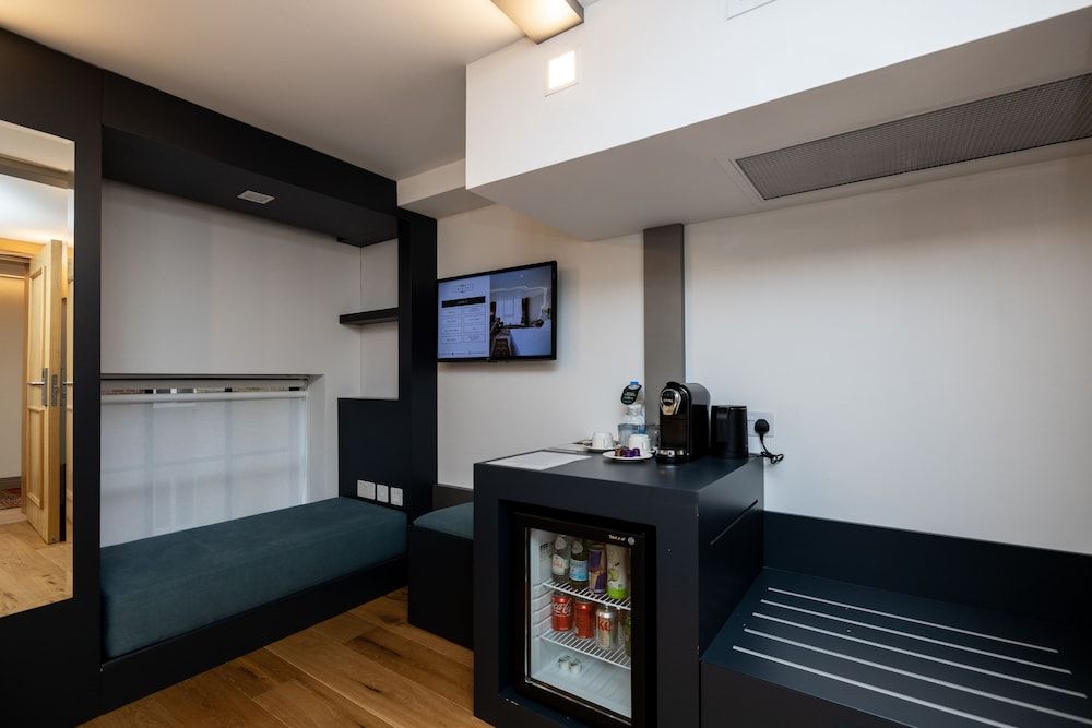 Limehouse Library Hotel Superior Double Room 14