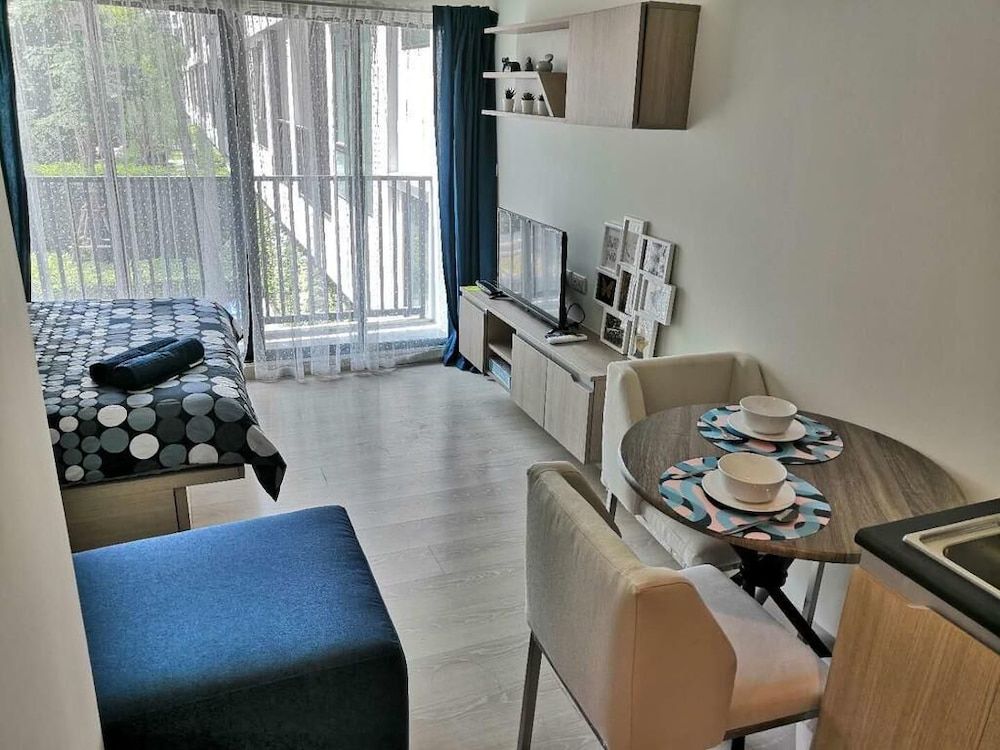 Mono Sukhumvit 50 DownTown Studio 6