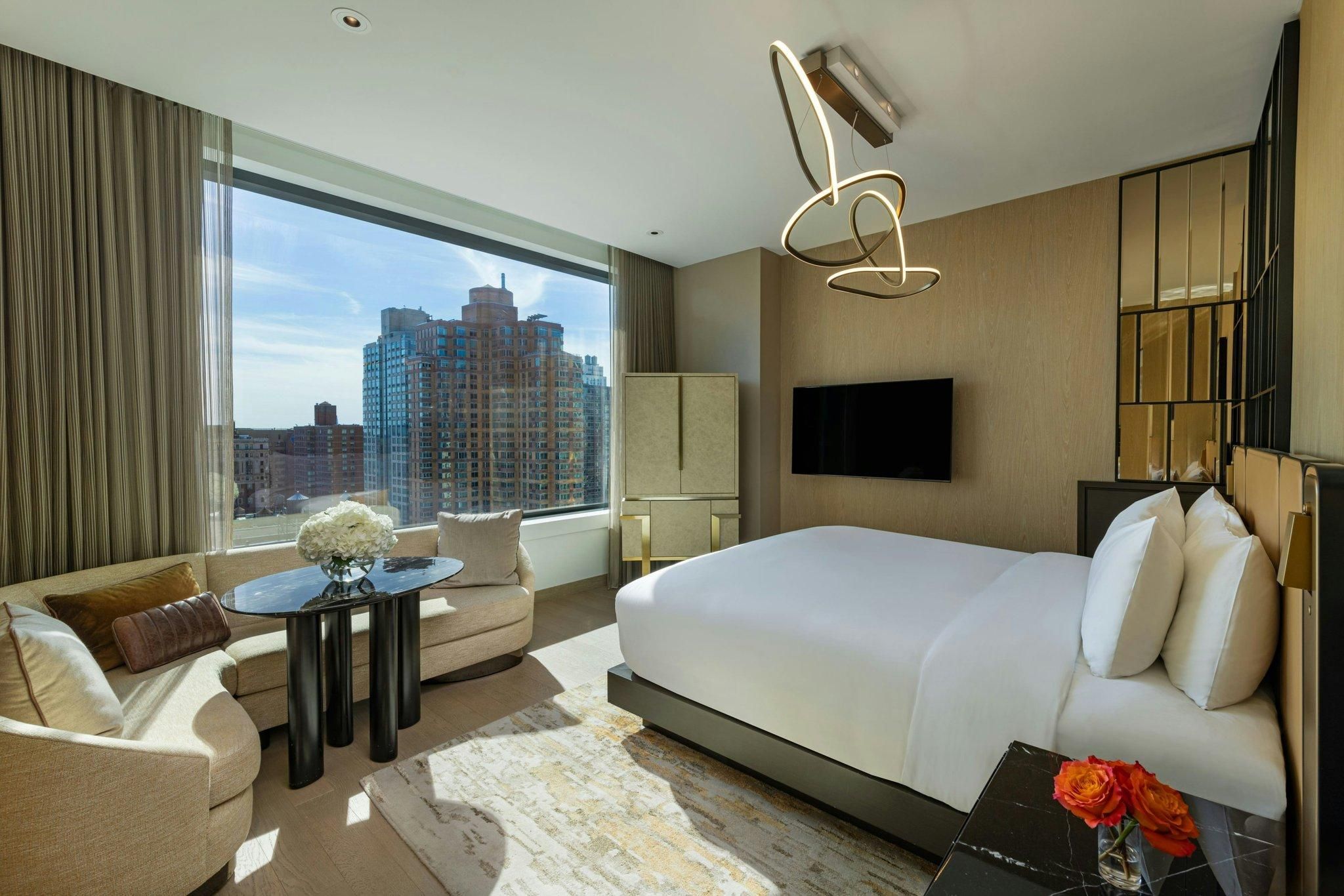 manhattan room, guest room, 1 king, high floor