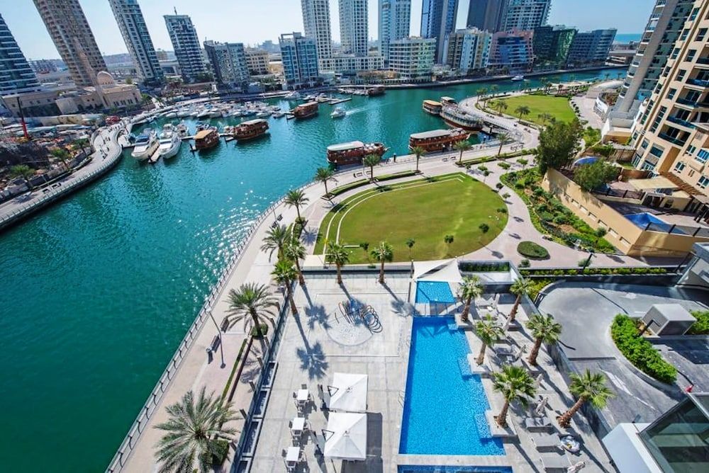 undefined Pelican Stay - Full Marina and Pool View 8