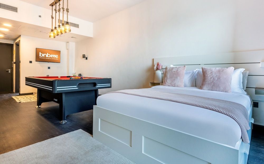 undefined St-Lago Vista Tower-1412 by bnbme homes 5