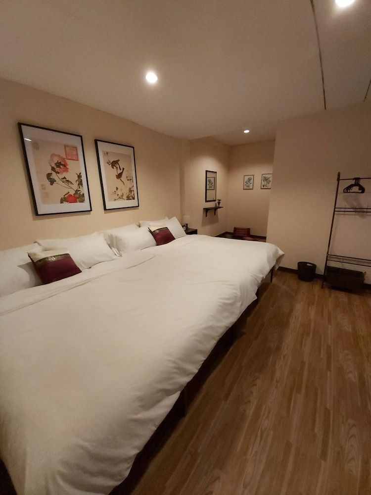 undefined Real Bangkok Guesthouse 5