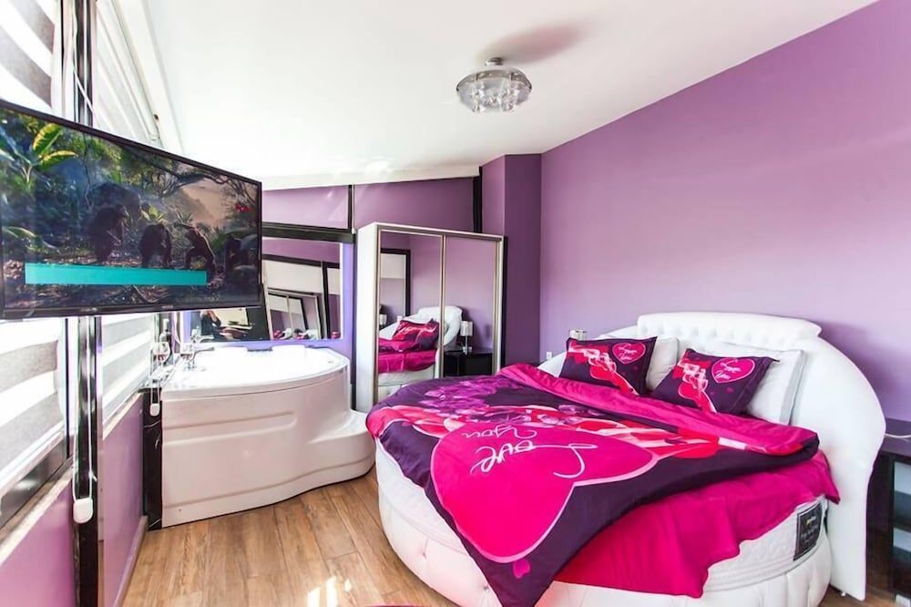 undefined The Bite Hotel 4