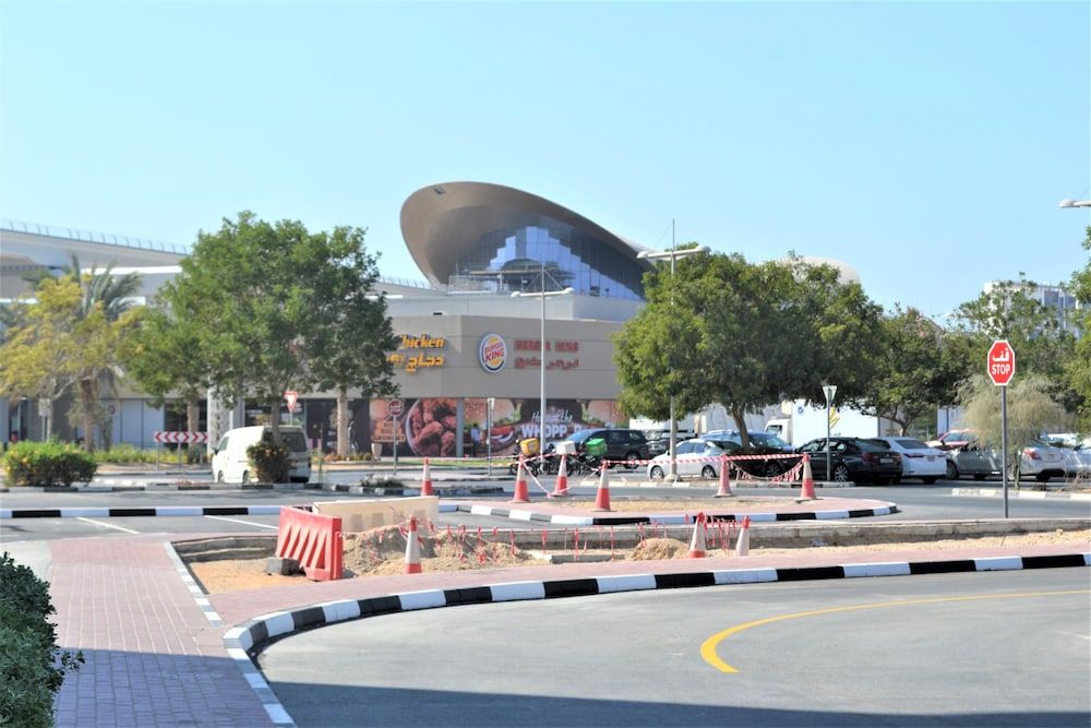 undefined HRI -  All utilities included Studio 2