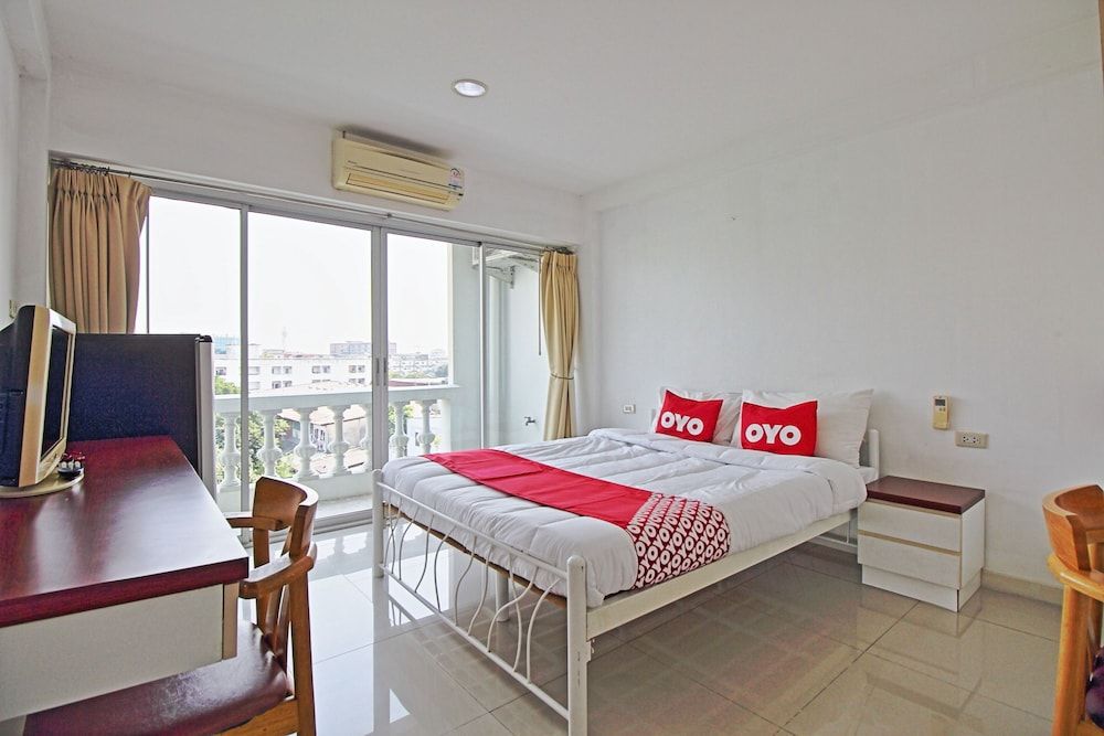 Super OYO 498 Ladawan Villa Standard Double Room