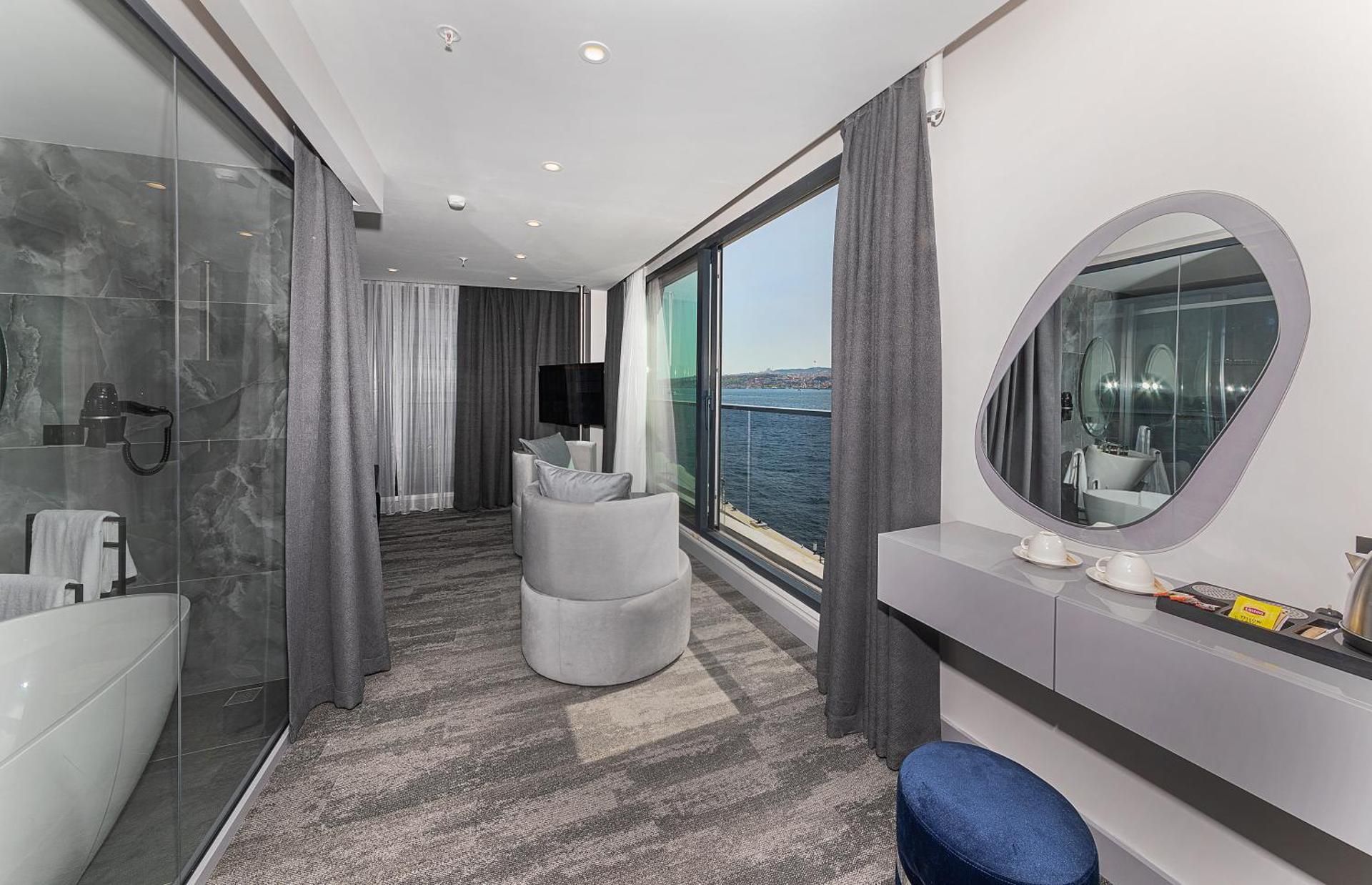 undefined Pera Bosphorus Hotel 3