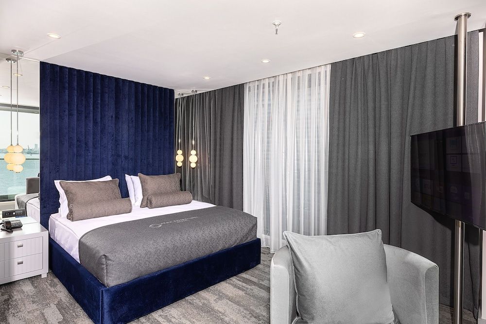 Deluxe Double Room with Sea View