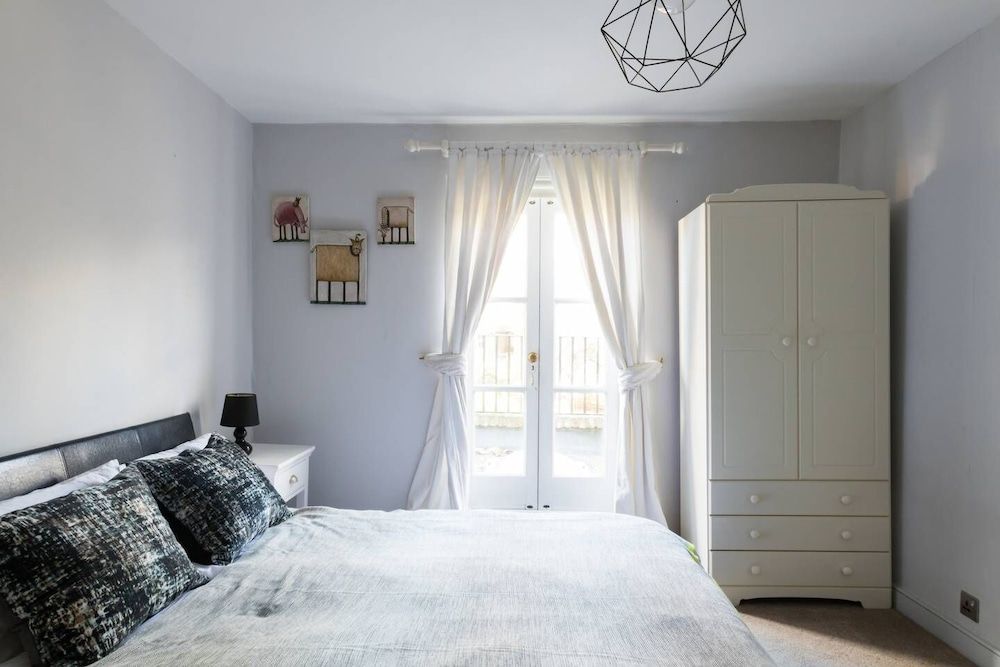 Fabulous 4 Bed House With Garden in Fulham Villa (4 Bedrooms) 4