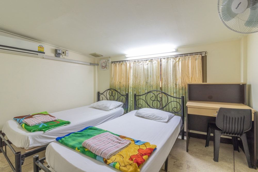 undefined 7 Holder Guesthouse 8