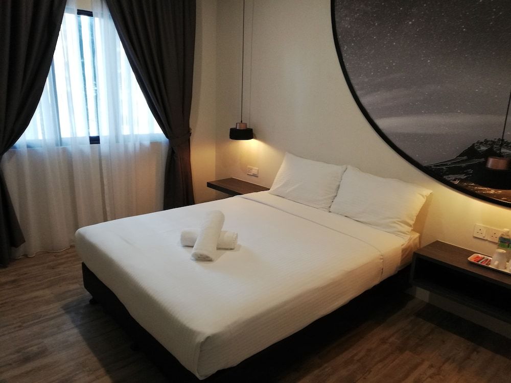 undefined De Luna Hotel 2