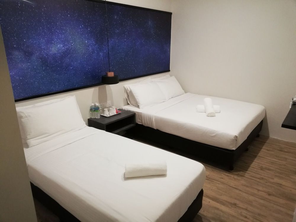 undefined De Luna Hotel 7