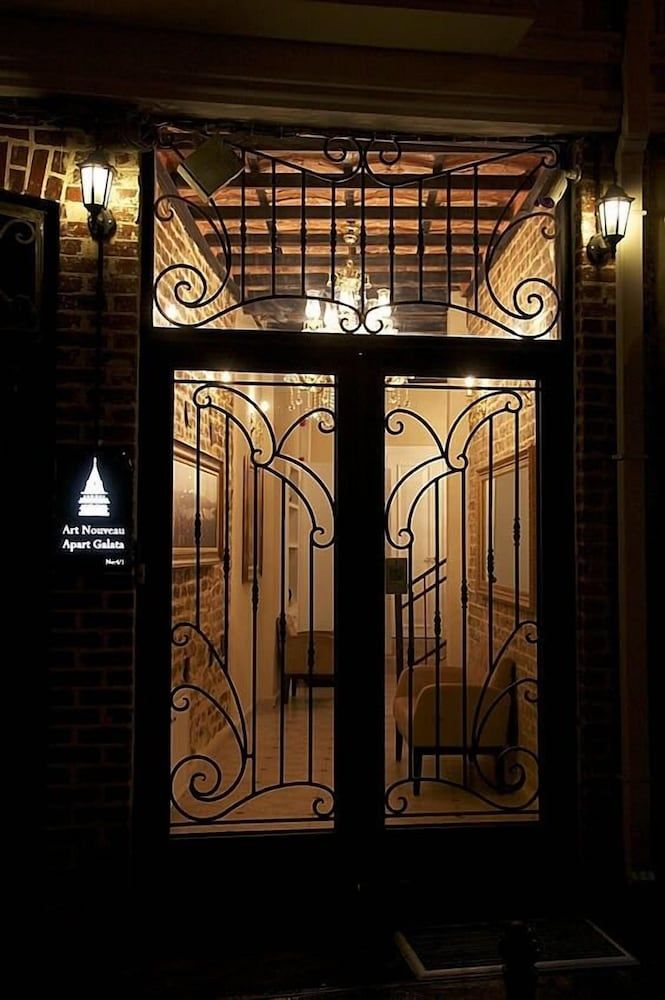 undefined Art Nouveau Galata 5