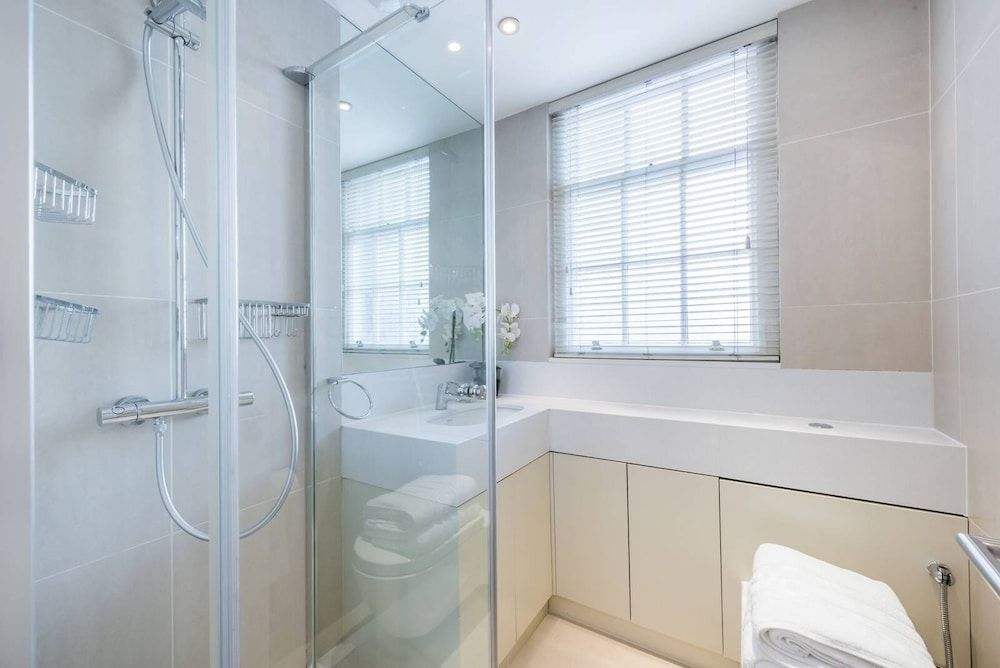 Luxurious 3-bed Apartment in London Apartment, Multiple Beds 14