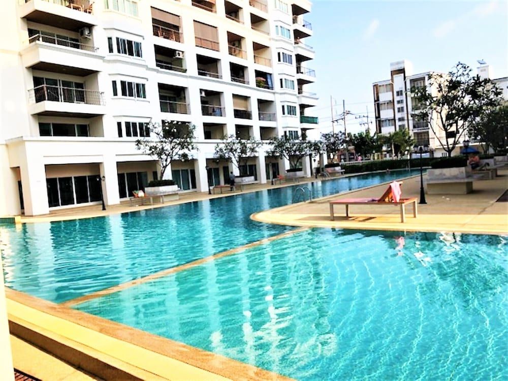 undefined Platinum Suites Studio Condo Jomtien 6