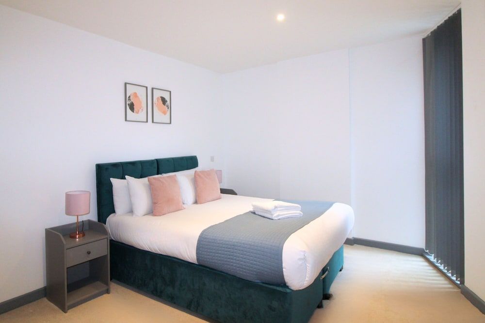 Canning Town by Viridian Apartments Apartment, 1 Double Bed 12