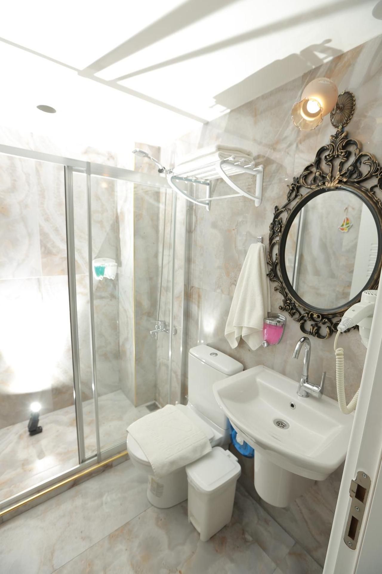 Constantinopolis Hotel Ekonomik Oda 3