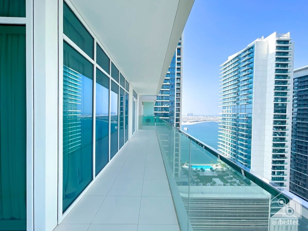 undefined Luxurious Beach front Apt with balcony Dubai Marina 3